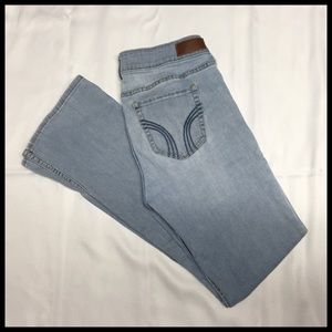 Hollister Stretch Light Wash Boot Cut Jean - 7S
